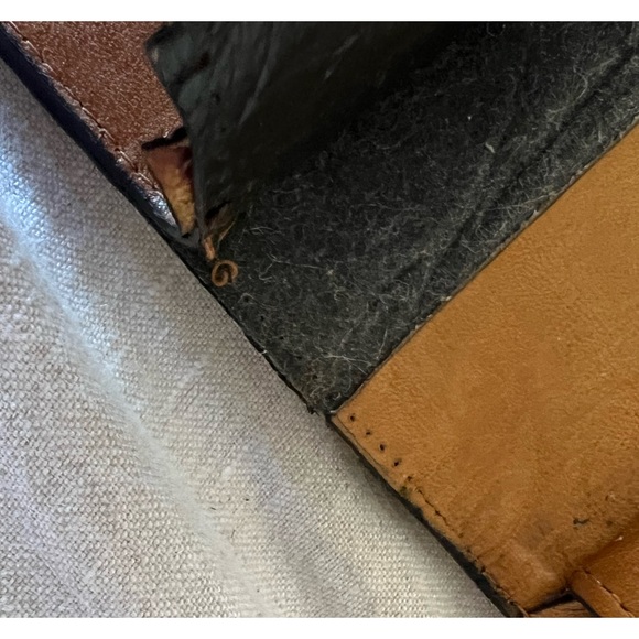 RARE VINTAGE GUCCI WALLET - Picture 7 of 7